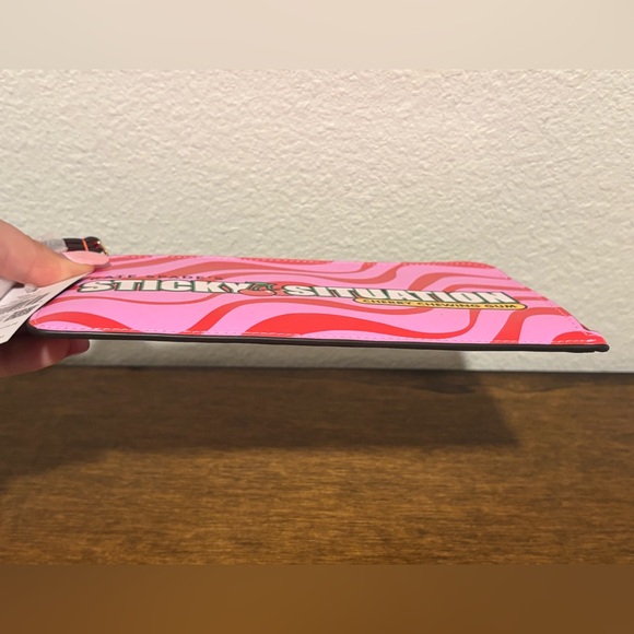 Kate Spade Sticky Situation Wristlet NWT - Picture 4 of 8